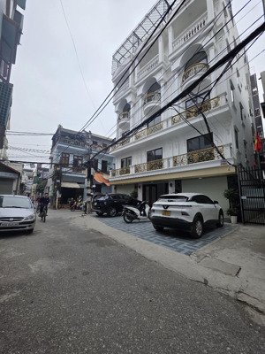 bán nhà tư đình, 40m, thang máy, gara ô tô,kinh doanh đa dạng,chỉ 13 xty