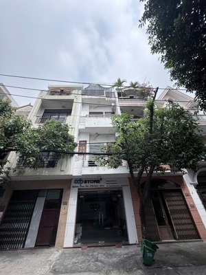 bán nhà hẻm 8m có lề - cách mặt tiền 50m - (dt: 4x14m)- trệt 2 lầu st - ngay nguyễn oanh