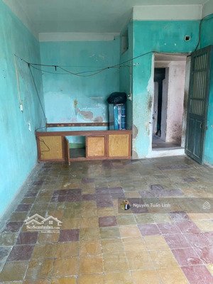 căn tập thể 29m2 thị trấn đông anh - gần chợ, an ninh tốt - bãi đỗ xe ô tô trước nhà