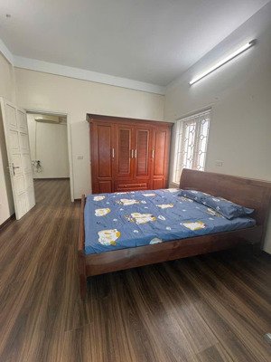 cho thuê nhà quan hoa, cầu giấy 3 tầng x 50m2, 3pn, ở ngay, 11tr