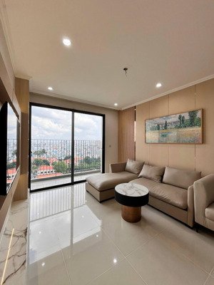 cần cho thuê gấp căn hộ de la sol. dt: 74m2, 2pn, 2wc. giá 24tr/th. lh: 