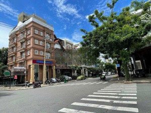 cho thuê mặt bằng kinh doanh tân phong quận 7 giá 20 triệu. diện tích 4x10m, trệt lửng (2pn)