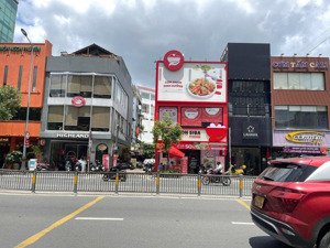 nhà 3 mặt tiền đường nguyễn văn trỗi, phường 8 quận phú nhuận, 6.6x16m chỉ 48 tỷ tl