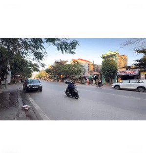 cho thuê siêu phẩm nhà mặt phố đường sở dầu giá tốt. lh hà emma 