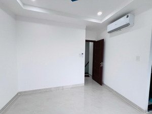 cho thuê căn 3 phòng ngủ sun casa central full nội thất chỉ 12tr/tháng