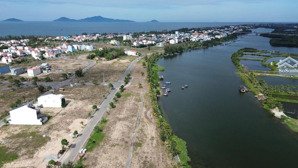 bán đất làng chài tân thành - hội an. dt: 280m, mặt tiền 10m, đường: thái thị bôi. giá: 38 triệu/m2