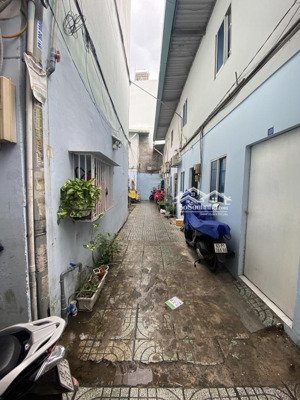 bán dự án dãy trọ 800m2 (28x40m) đất hiện hữu, tương lai mặt tiền tạ quang bửu, dòng tiền 200 triệu