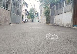 chủ kẹt tiền bán đất tặng nhà ngang 8m giảm 200tr