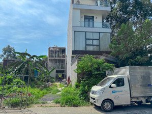 đất thổ cư 204,1m2 (9,3x22) - sổ hồng riêng có thể tách thành 2 thửa - đối diện an lâm retreat