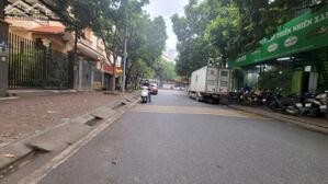 Bán nhà ngõ 68 Quan Nhân( Ngay Cống Mọc). Dt 90m2 x 5T, Mt 4,5m. Ngõ ô tô tránh. Giá 28 tỷ