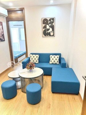 căn ccmn hoàng quốc việt, 2n2vs, thoáng sáng, ô tô đỗ cửa, giá thương lượng 2.35 tỷ