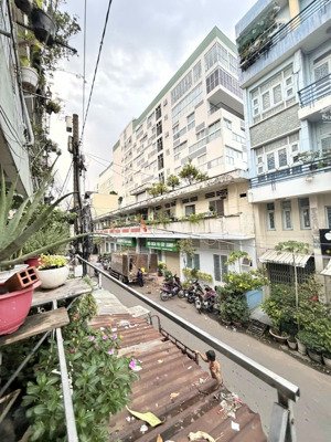 bán căn hộ chung cư 2pn + 1wc tại ngô gia tự, q10, hcm, giá cực chất 2,85 tỷ