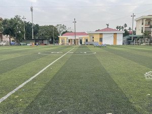 a243 -bán đất phú cát - hòa lạc, trục chính dh09 gần nhà máy in tiền, gần ủy ban, sân bóng, gần chợ