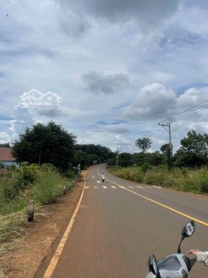 vừa tách 3 sổ - 1 sào ngang 25 ra 330, ngang 20 ra 300, ngang 10 ra 210 gần khu công nghiệp