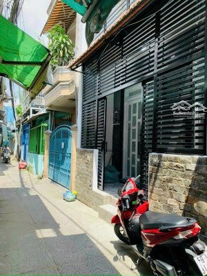 bán nhà riêng 2pn, 1wc, giá 3,55 tỷ, 33,5m2 tại bình đông, q8, hcm, chính chủ uy tín