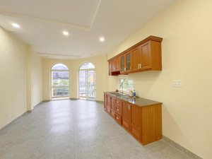 chính chủ bán 4 tầng tại nơ trang long, dtsd 160m2, 9 tỷ, chính chủ giá tốt