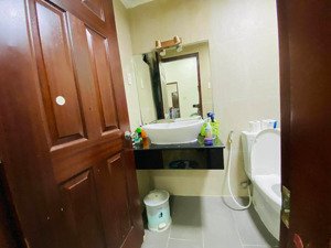 bán nhà quận 8, chdv dòng tiền 50tr/tháng, mặt tiền đường số 14pn 16wc ngang lớn 17m 4 tầng