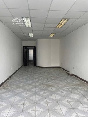 siêu vị trí!! hạ giá cần bán nhà đẹp mặt tiền đường trương định p6 quận 3.dt:4,5x23m2 giá 90 tỷ.