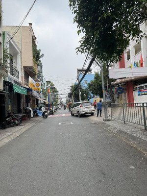 bán nhà mt nguyễn thần hiến có gpxd hầm + 4 tầng