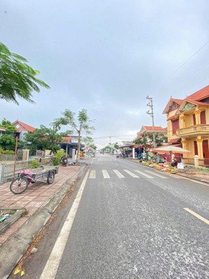 chính chủ gửi bán lô đất siêu phẩm mặt đường thượng đức, nam đồ sơn, hp - dt: 90m2 (4,5 x 20)