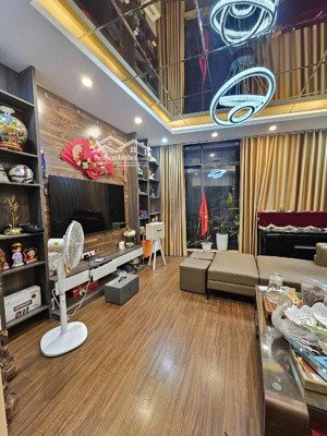 bán gấp nhà phố nhật chiêu full đồ ở ngay - ngõ ôtô view hồ tây - 32m2 6tầng - chỉ hơn 11tỷ