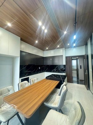 kịch trần! phân lô hoàng cầu, nhà đẹp, full nội thất, gara ô tô, 2 ô tô tránh, vỉa hè, 67m2*7t