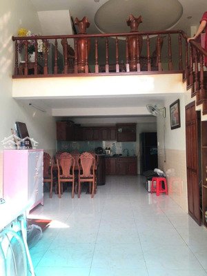 cho thuê nhà nguyên căn gần lê văn việt, trường thcs lê quốc toản