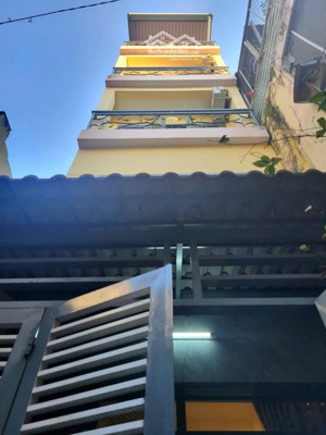 chính chủ cần bán gấp nhà riêng giá rẻ 5 tầng -33m2 -4pn,5wc quận 10 hồ chí minh chỉ với 7 tỷ 700