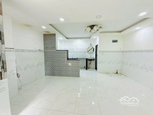 bán nhà riêng tại âu dương lân, 3,35 tỷ, 33m2, nhà đẹp, giá tốt