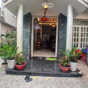 15 tỷ thương lượng ,biệt thự 4 tầng, diện tích : ngan 7,6 mét - dài 21 mét.