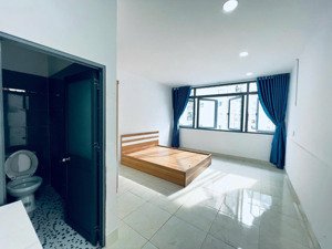 phòng mới xây full nội thất, rộng, cửa sổ siêu thoáng, trường chinh, phạm văn bạch, phan huy ích