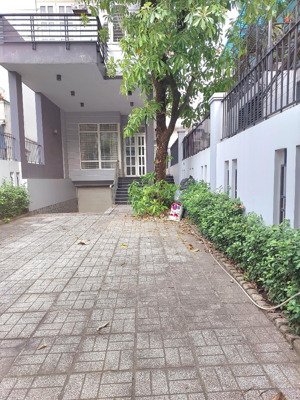 siêu phẩm mặt tiền - 1 hầm + 6tầng diện tích 163.3m2 - giá chỉ 22.5tỷ đường lê văn thịnh