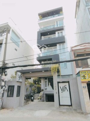 siêu phẩm tòa nhà mặt tiền nguyễn cửu vân phường17 bình thạnh dt:8x30m hầm 7tầng hđt:180tr giá:52tỷ