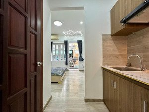 căn hộ full nội thất có bancol ngay thảo cầm viên_cầu ba son_nhà thờ đức bà_chợ bến thành