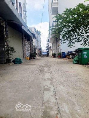 bán gấp căn nhà bên đường hương lộ 2, p. bình trị đông , bình tân dt 62m2 giá 2 tỷ 500 triệu