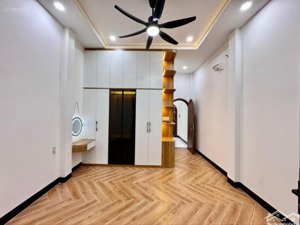 nhà phố 2 lầu phong cách tân cổ điển mặt tiền đường 6m - trung tâm mỹ tho. diện tích: 4x16m