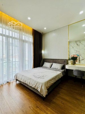 nhà bình thạnh - đường đinh bộ lĩnh, giá 7tỷ250 triệu. dt 70,6m2. đang cho thuê 18tr, sổ hồng riêng