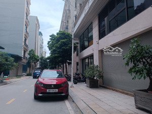 nhà anh thắng, phân lô vỉa hè, 7 tầng, thang máy. mặt tiền 6m, nhỉnh 22 tỷ