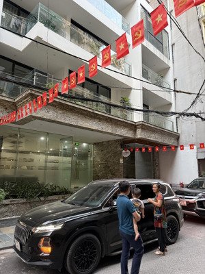 siêu hiếm giá rất hợp lý cho toà nhà vp tây hồ; dt 288m2, 8 tầng, mặt tiền 16m, giá 166 tỷ