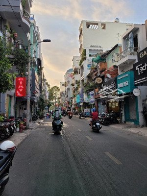 quận 10 - mt trần minh quyền - sát 3/2 - khu vip kinh doanh - ngang lớn 4.73m - 62m2 - 19.9 tỷ