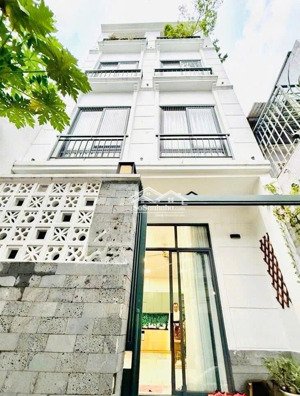 bán nhanh đoàn văn bơ, phường 18, quận 4, bán chỉ 3 tyr500 sổ sẵn, hẻm oto5m 50m2 hoàn công đầy đủ