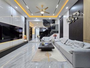 bán nhà phổ quang, tân bình, 60m2 giá 3.5 tỷ, sổ hồng riêng, lh 
