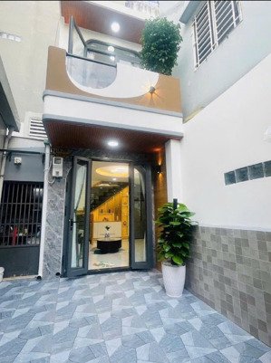 siêu phẩm - nhà phan văn trị - bình thạnh - 9mx5.2m - 6ty450 - tặng full nội thất