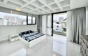 ra măt căn hộ penhouse nguyên sàn full nội thất ngay chân cầu sài gòn d2