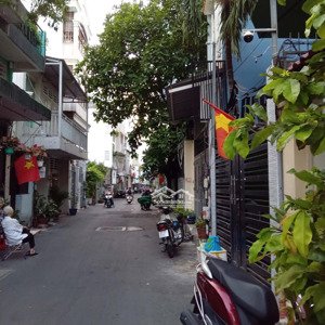 cần bán căn nhà có 24 phòng trọ