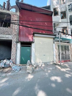 m.u.a đất tặng nhà cấp 4 - ngay cụm trường học thượng thanh - g.i.á chào hơn 11 tỷ".