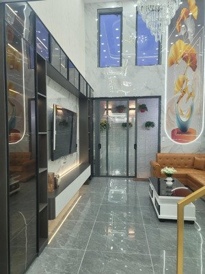 siêu phẩm thang máy 450kg, cực đẹp tch 18 tô ký