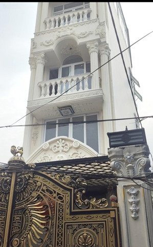 ngay chợ bình tây, 100m2, 5 tầng, thang máy, 10 pn, chỉ 8 tỷ x. pháp lý rõ ràng