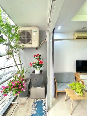 cho thuê phòng trọ ban công tại võ trường toản, giá 8 triệu, 35m2, bình thạnh, hcm