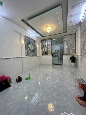 nhà 3 tầng tân thới hiệp q12- hẻm 8m- 4x15 - nở hậu tài lộc